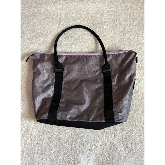 Puma Gray/Light Pink Duffle Bag - Picture 5 of 5